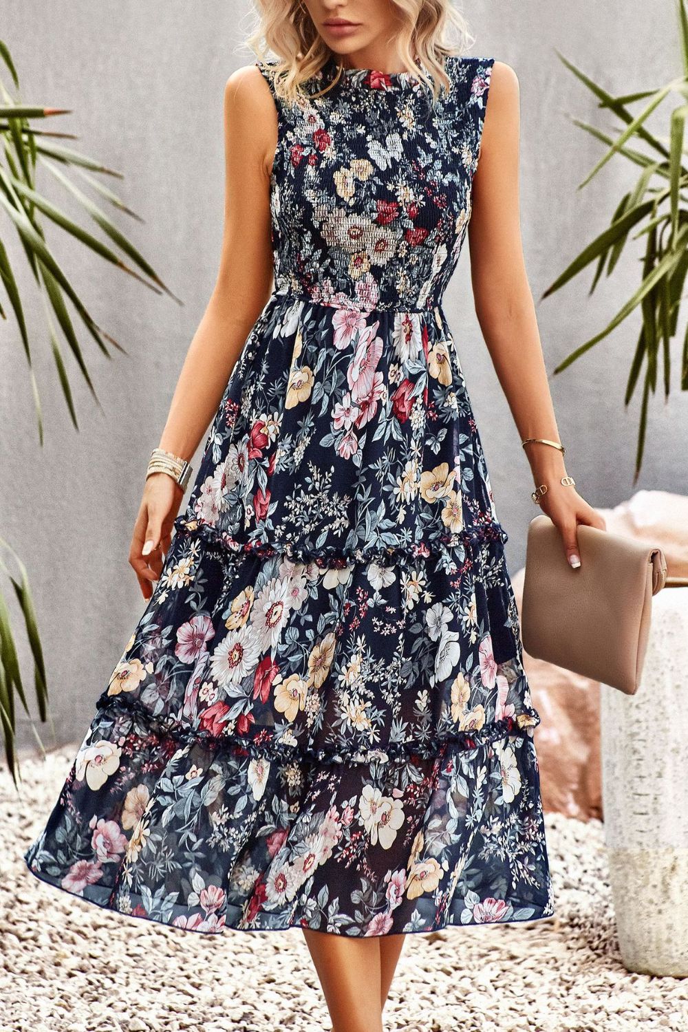 Women's Sleeveless Midi Dress