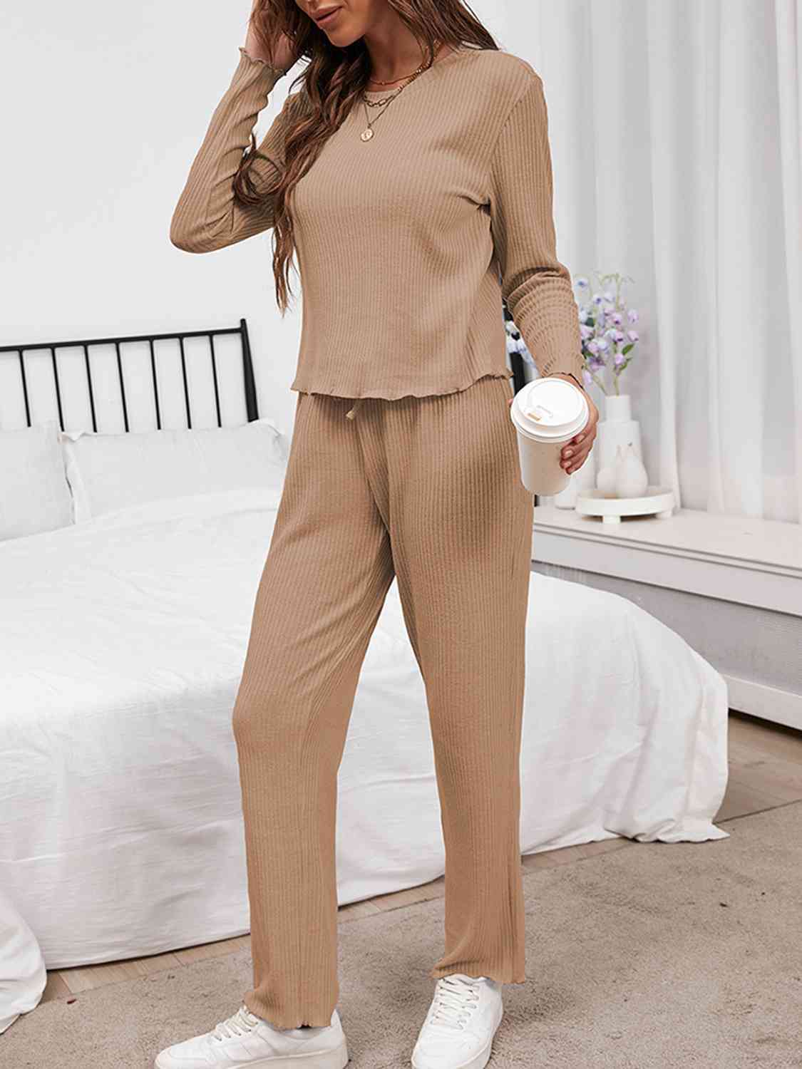 Women's Long Sleeve Top and Drawstring Pants Lounge Set